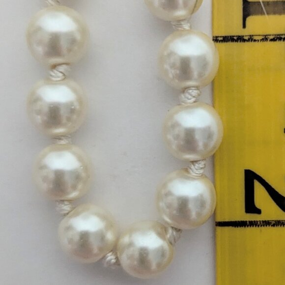 Extra Long Beautiful Runway Individually knotted Glass Pearl Necklace 56 inches! - Picture 3 of 4